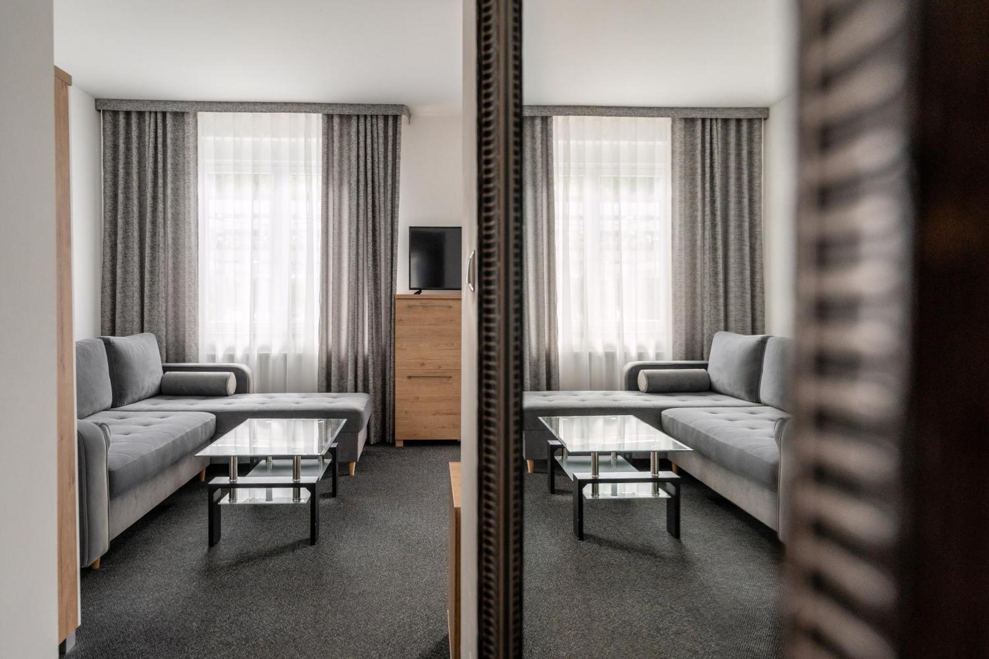 Hotel Tanzanit Jesiona Exteriör bild