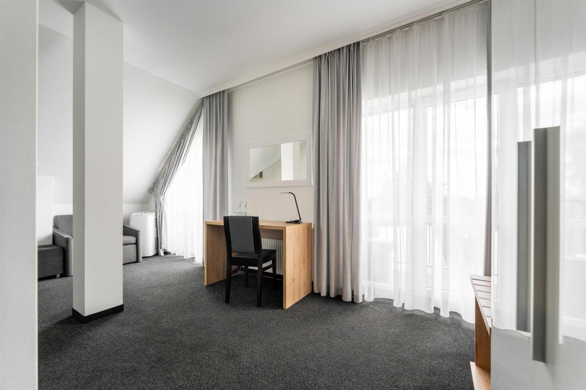 Hotel Tanzanit Jesiona Exteriör bild